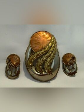 Brutalist Modernist Abstract Sun Crescent Moon Celestial Hippie Pendant Earrings